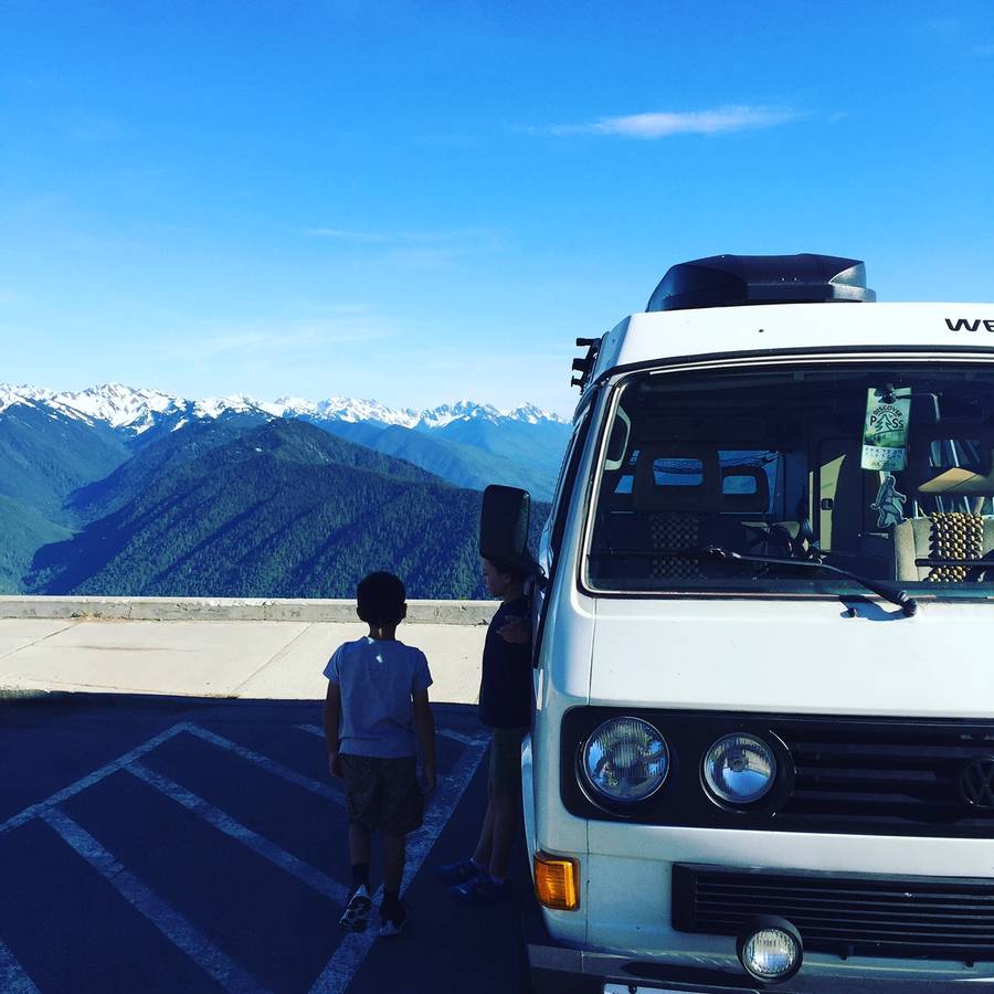 Volkswagen-vanagon-camper-1986-white-27