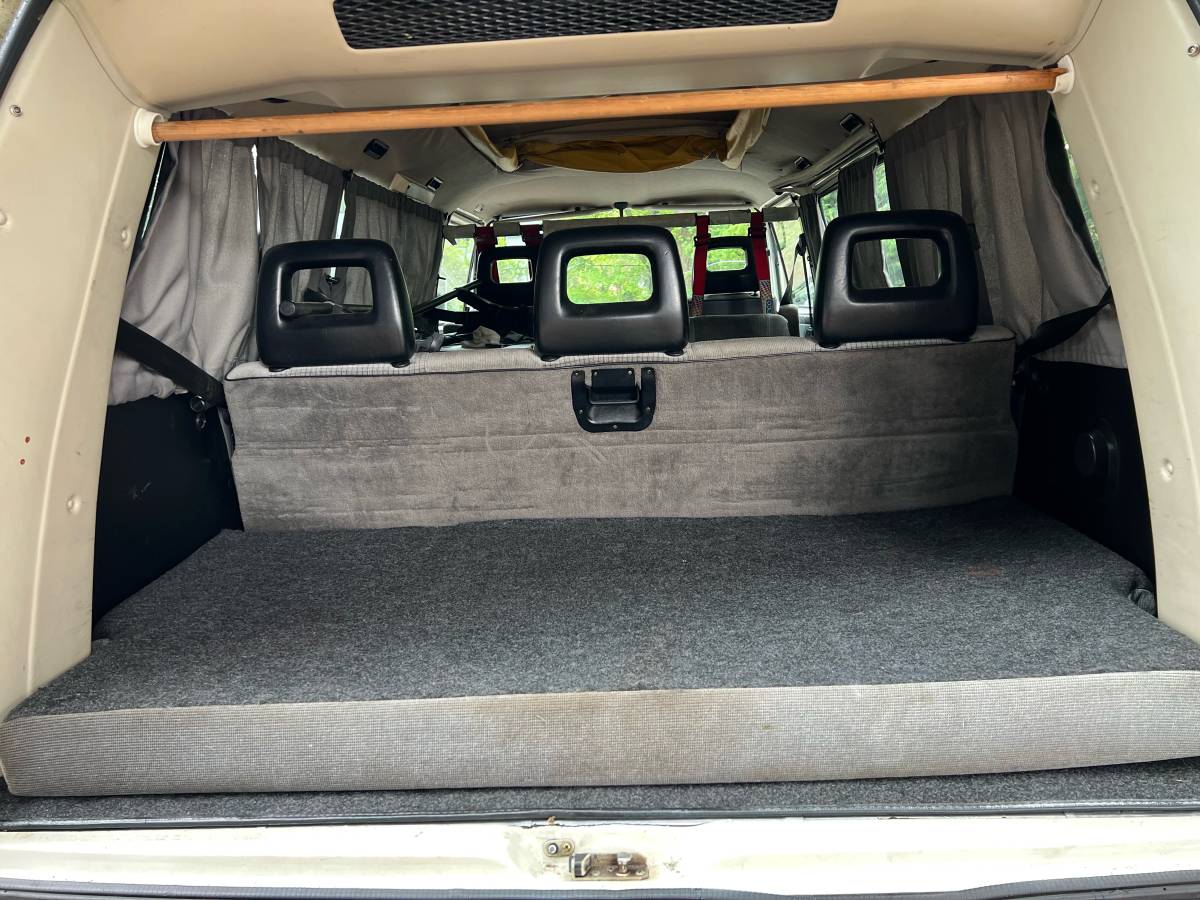 Volkswagen-vanagon-camper-1990-15