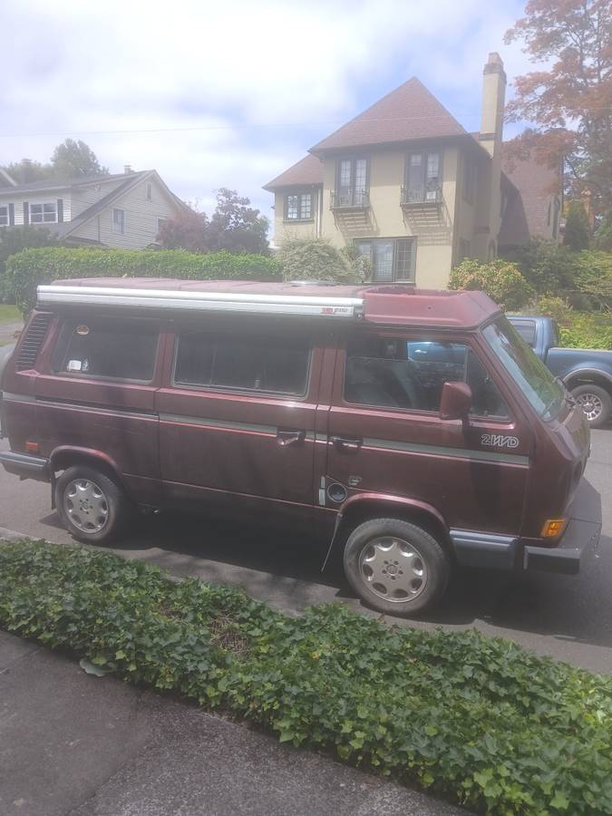 Volkswagen-vanagon-camper-1991-red-1