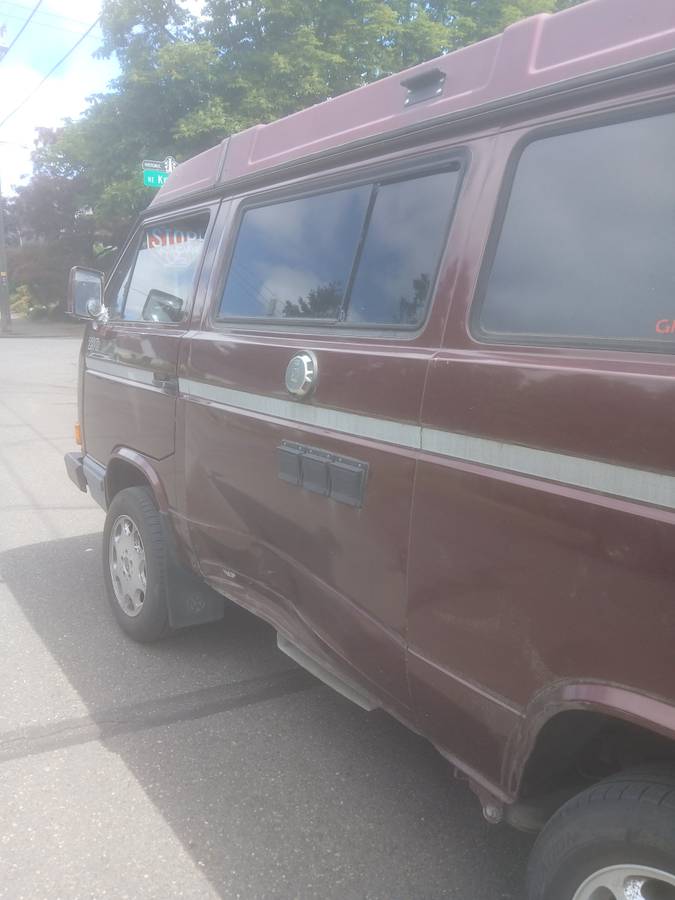 Volkswagen-vanagon-camper-1991-red-3