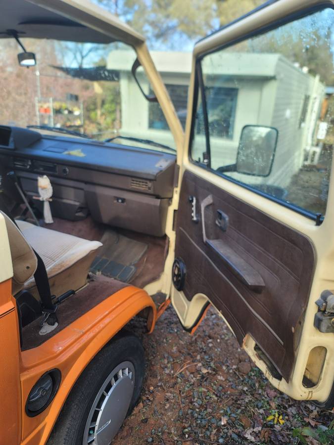 Volkswagen-vanagon-l-1982-orange-1