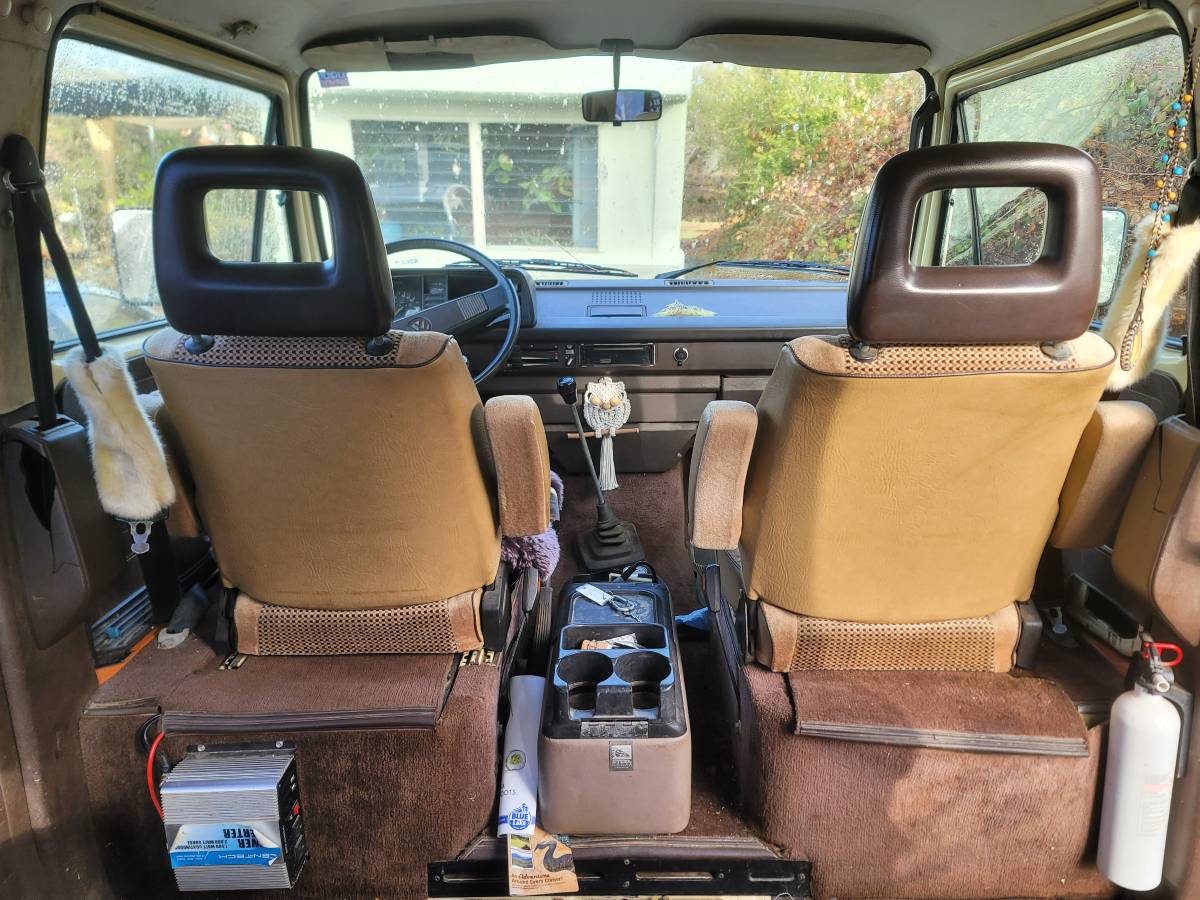 Volkswagen-vanagon-l-1982-orange-11