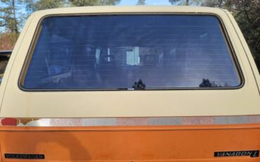 Volkswagen-vanagon-l-1982-orange-17