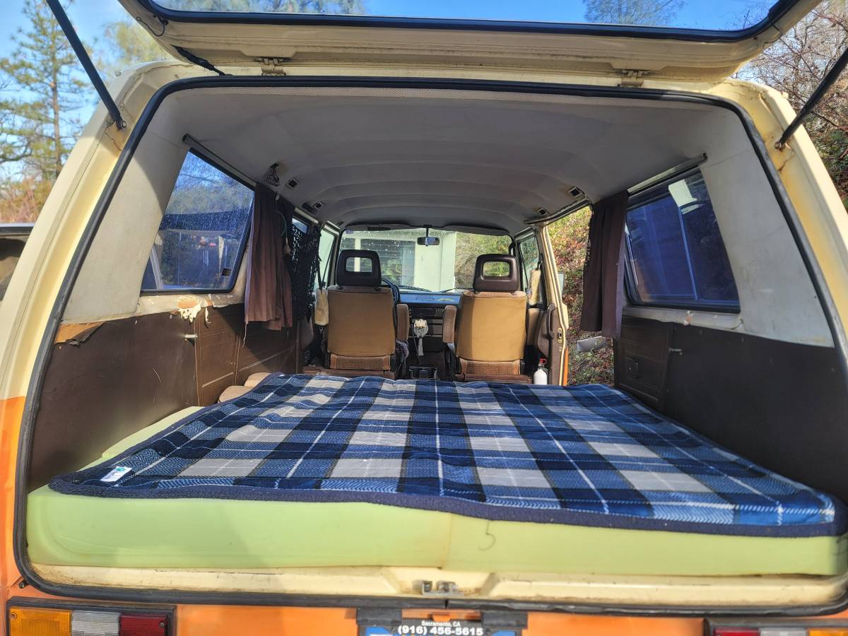 Volkswagen-vanagon-l-1982-orange-4