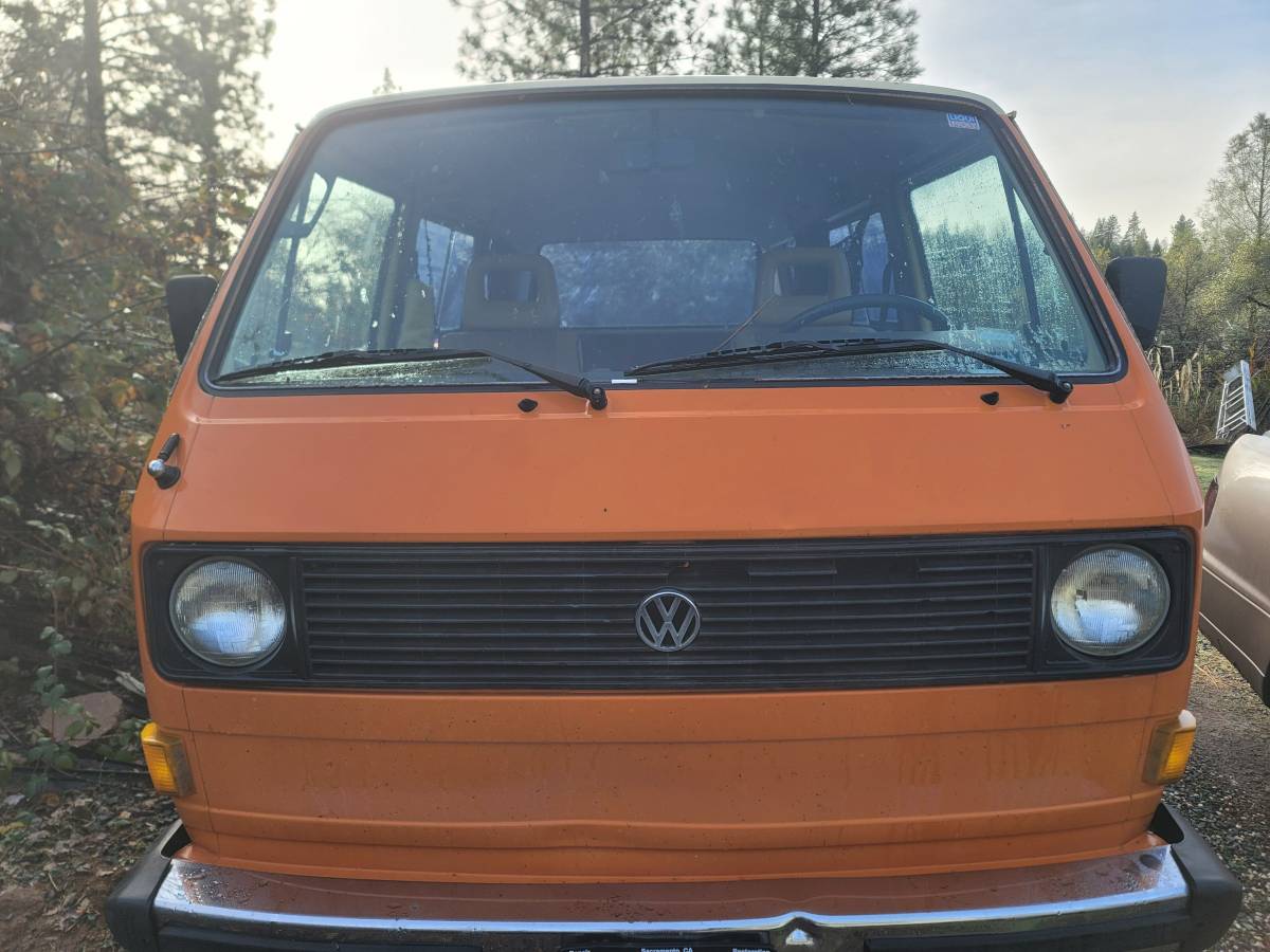 Volkswagen-vanagon-l-1982-orange-7