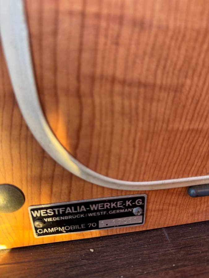 Volkswagen-vanagon-westfalia-1971-orange-4