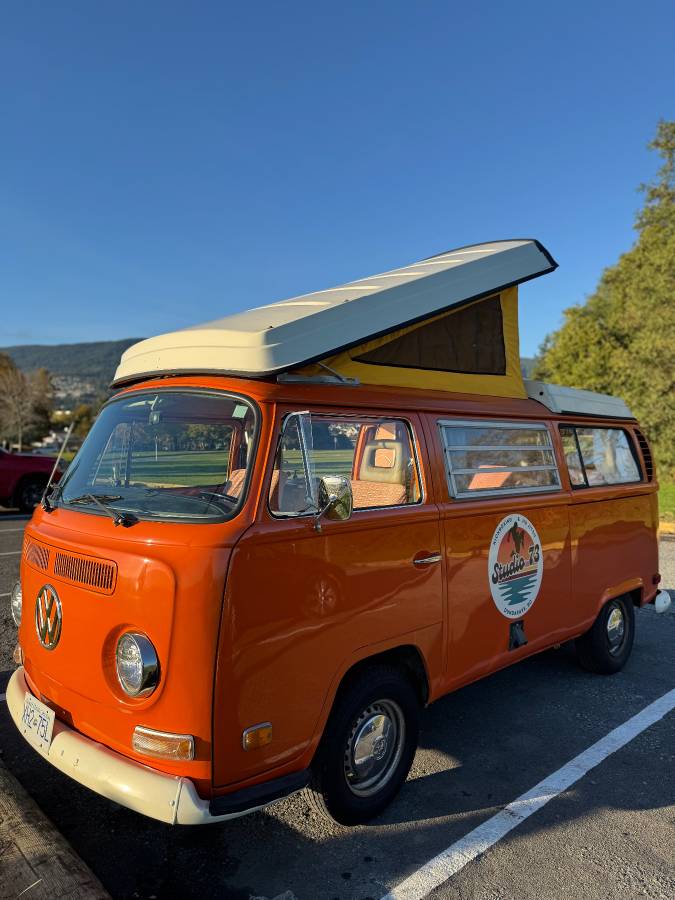 Volkswagen-vanagon-westfalia-1971-orange