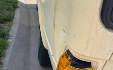 Volkswagen-vanagon-westfalia-1981-yellow-7