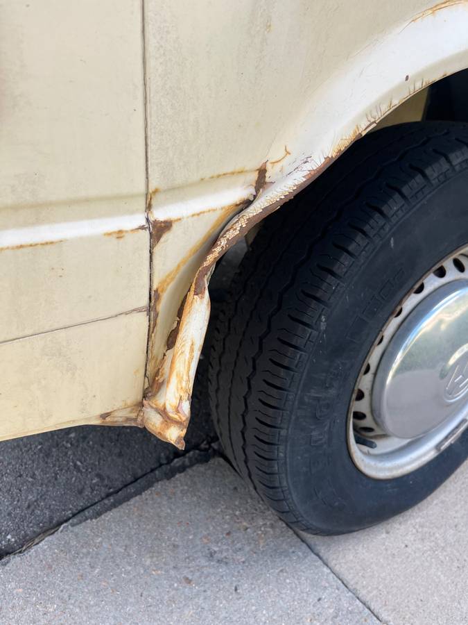 Volkswagen-vanagon-westfalia-1981-yellow-8