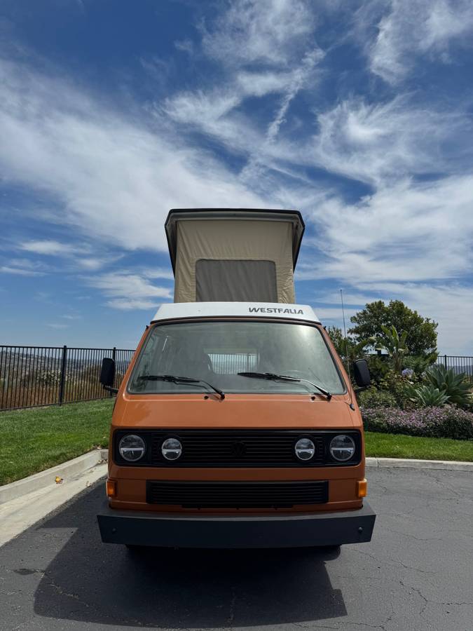 Volkswagen-vanagon-westfalia-1983-orange-3