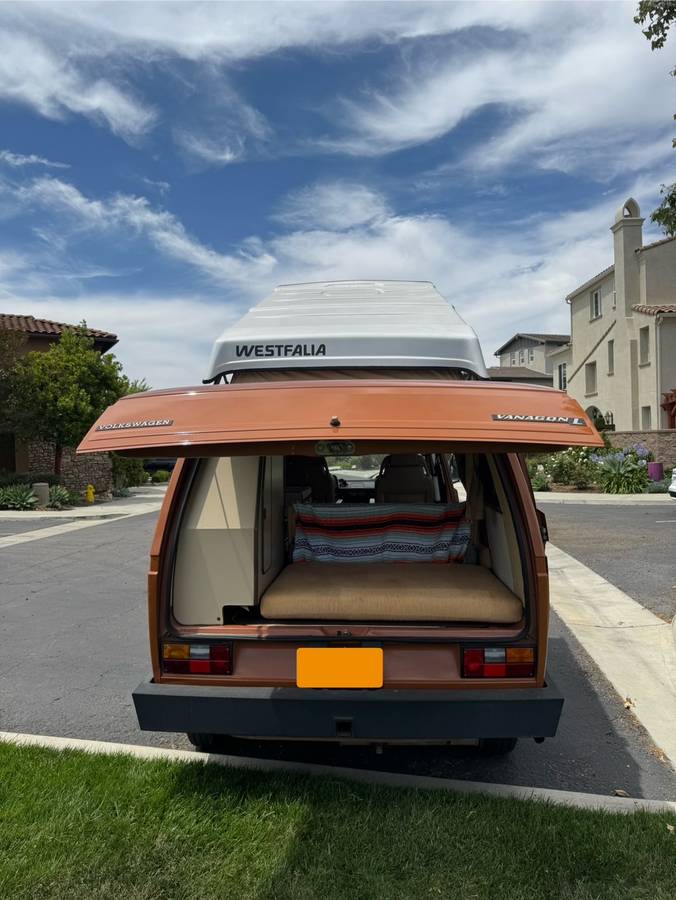 Volkswagen-vanagon-westfalia-1983-orange-4