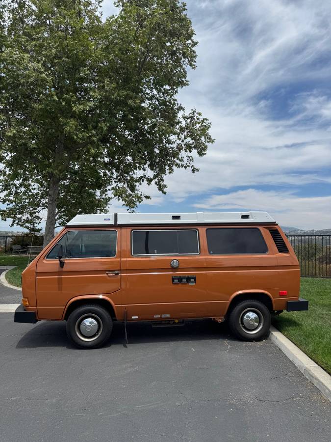 Volkswagen-vanagon-westfalia-1983-orange-7