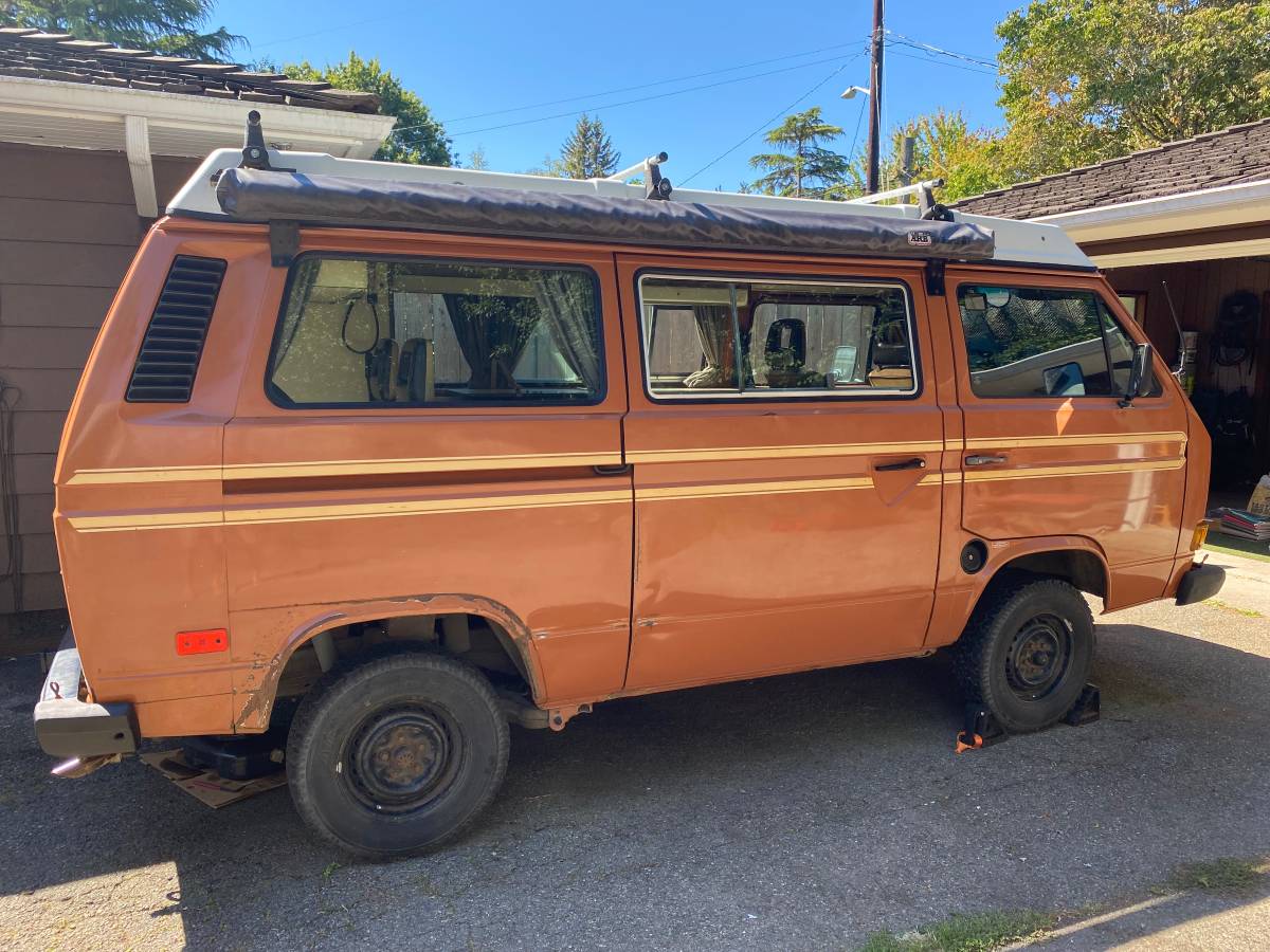 Volkswagen-vanagon-westfalia-1984-brown-1
