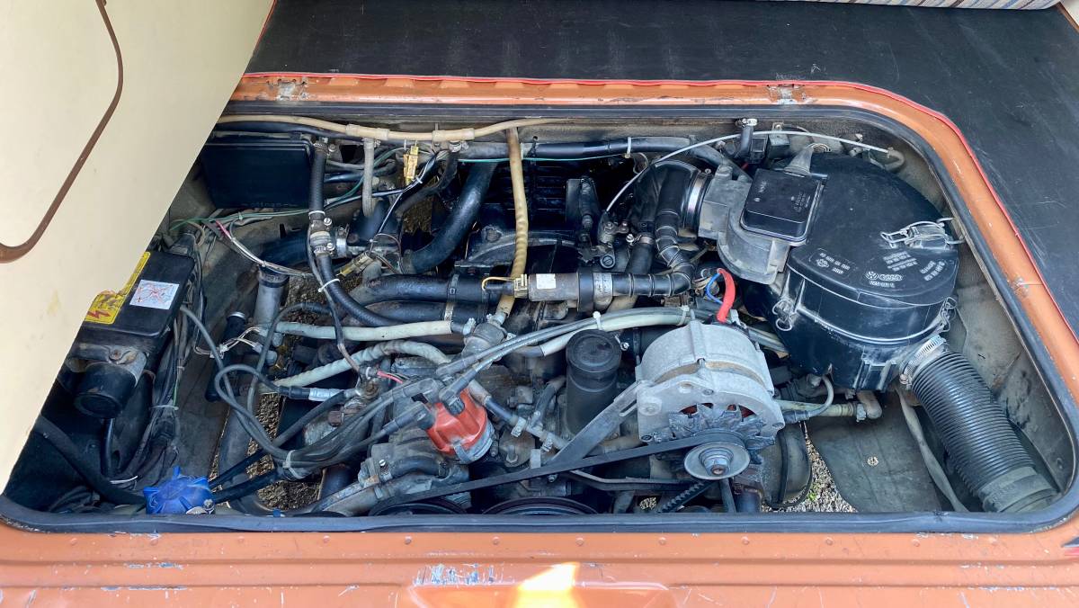Volkswagen-vanagon-westfalia-1984-brown-11