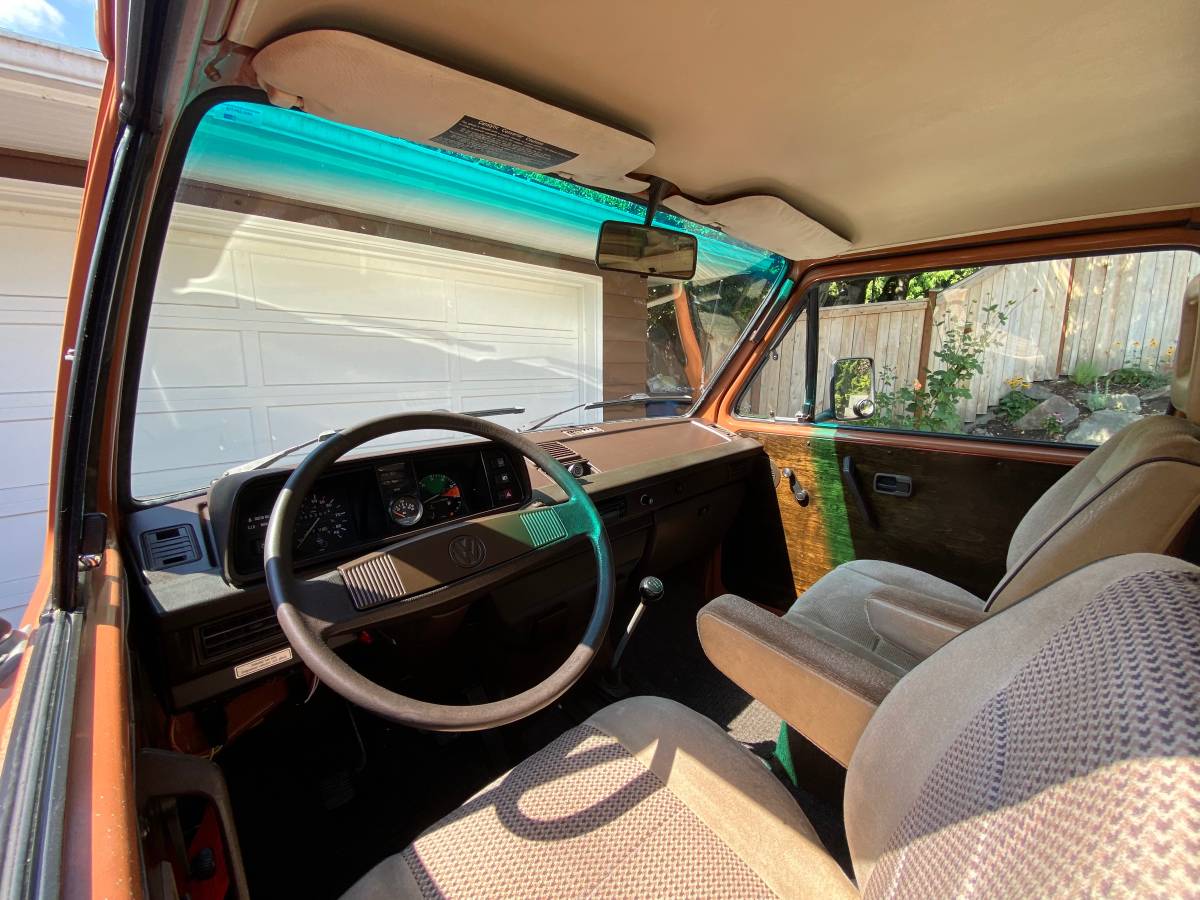 Volkswagen-vanagon-westfalia-1984-brown-6