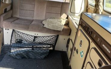 Volkswagen-vanagon-westfalia-1985-3
