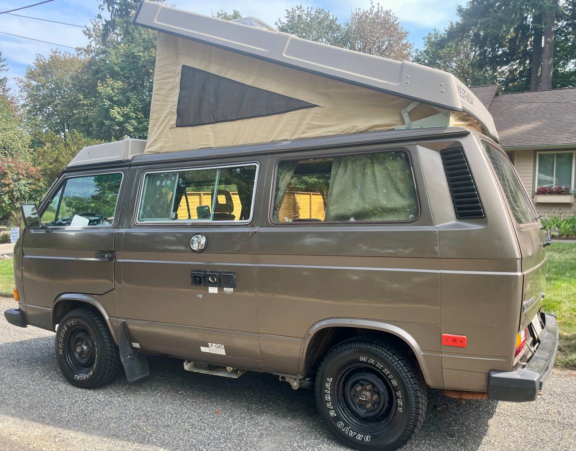 Volkswagen-vanagon-westfalia-1985-brown-1