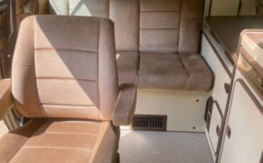 Volkswagen-vanagon-westfalia-1985-brown-5