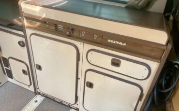 Volkswagen-vanagon-westfalia-1985-brown-8