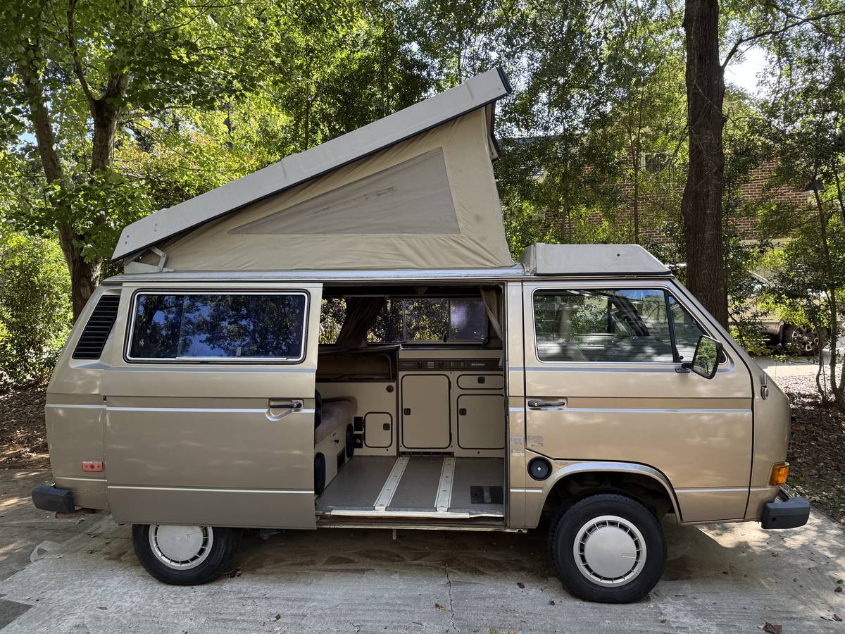 Volkswagen-vanagon-westfalia-1985-custom-11