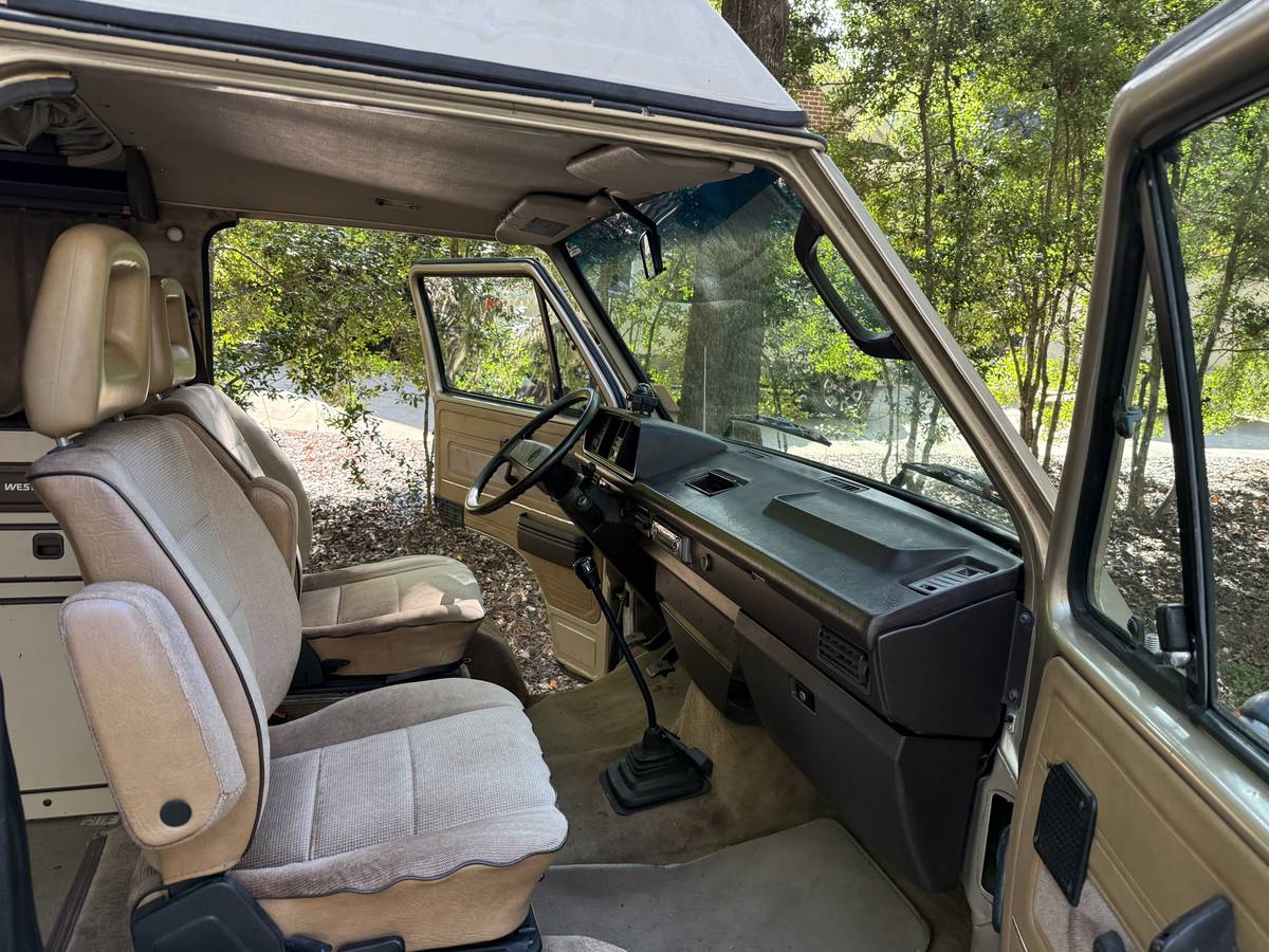 Volkswagen-vanagon-westfalia-1985-custom-5