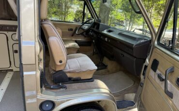 Volkswagen-vanagon-westfalia-1985-custom-6