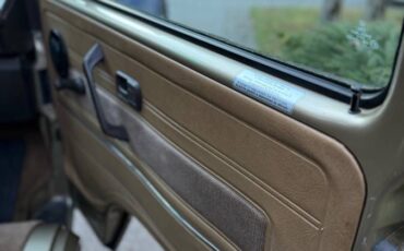 Volkswagen-vanagon-westfalia-1986-13