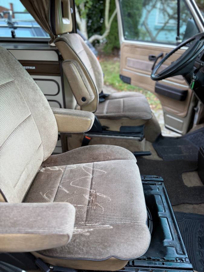 Volkswagen-vanagon-westfalia-1986-14