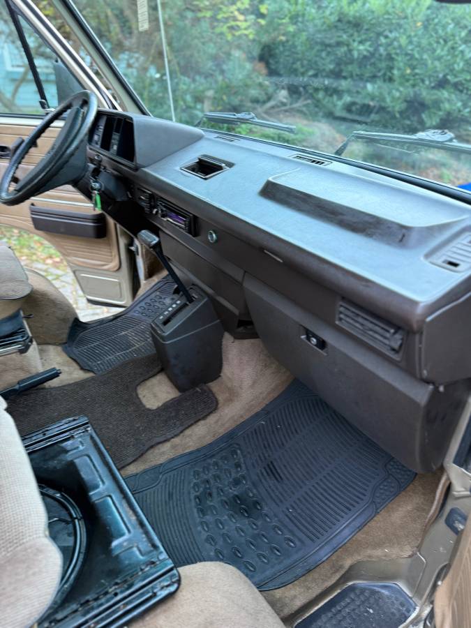 Volkswagen-vanagon-westfalia-1986-15
