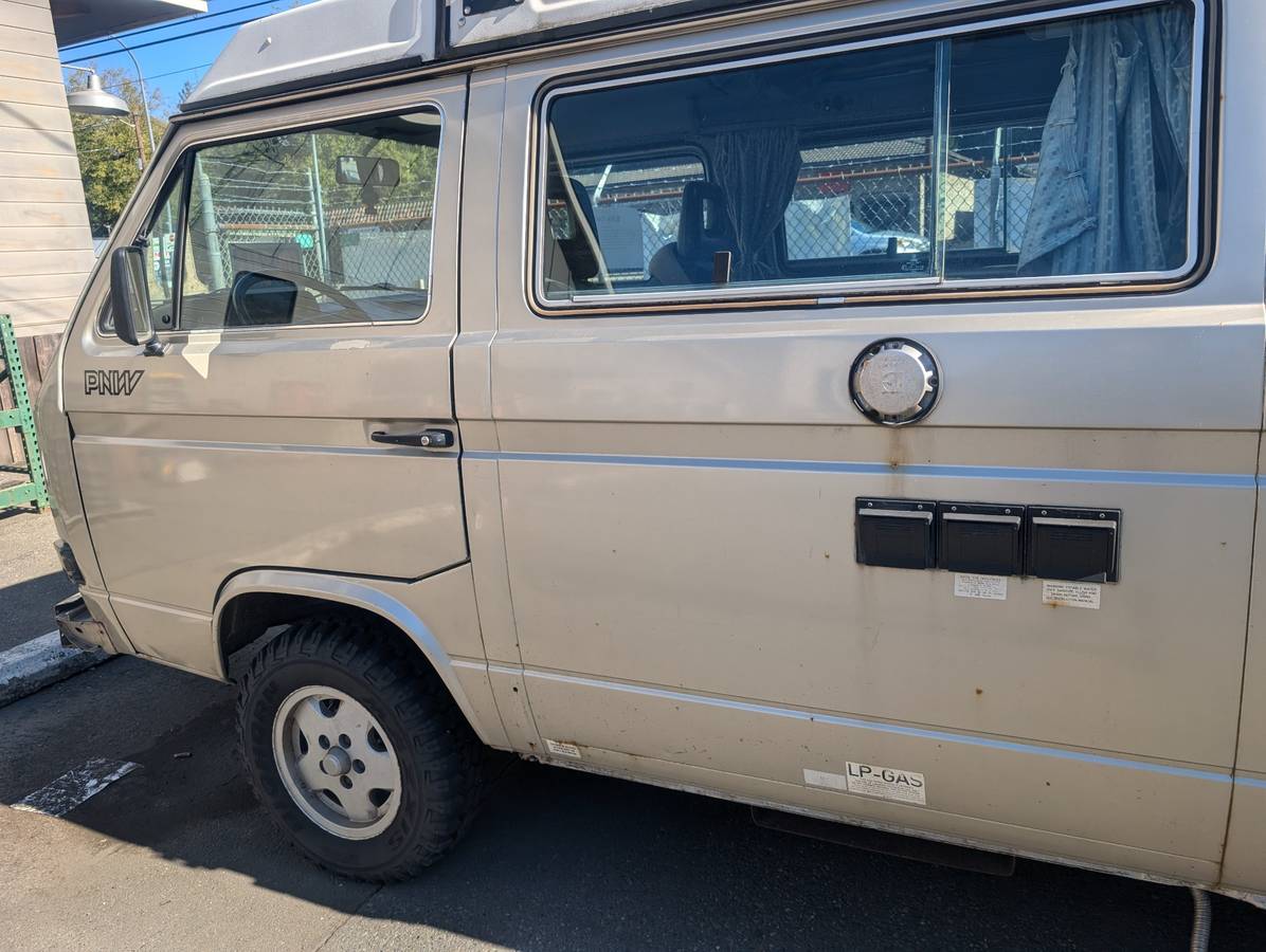 Volkswagen-vanagon-westfalia-1987-2