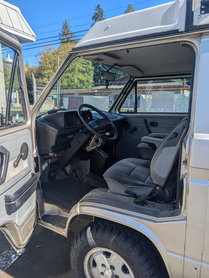 Volkswagen-vanagon-westfalia-1987-3
