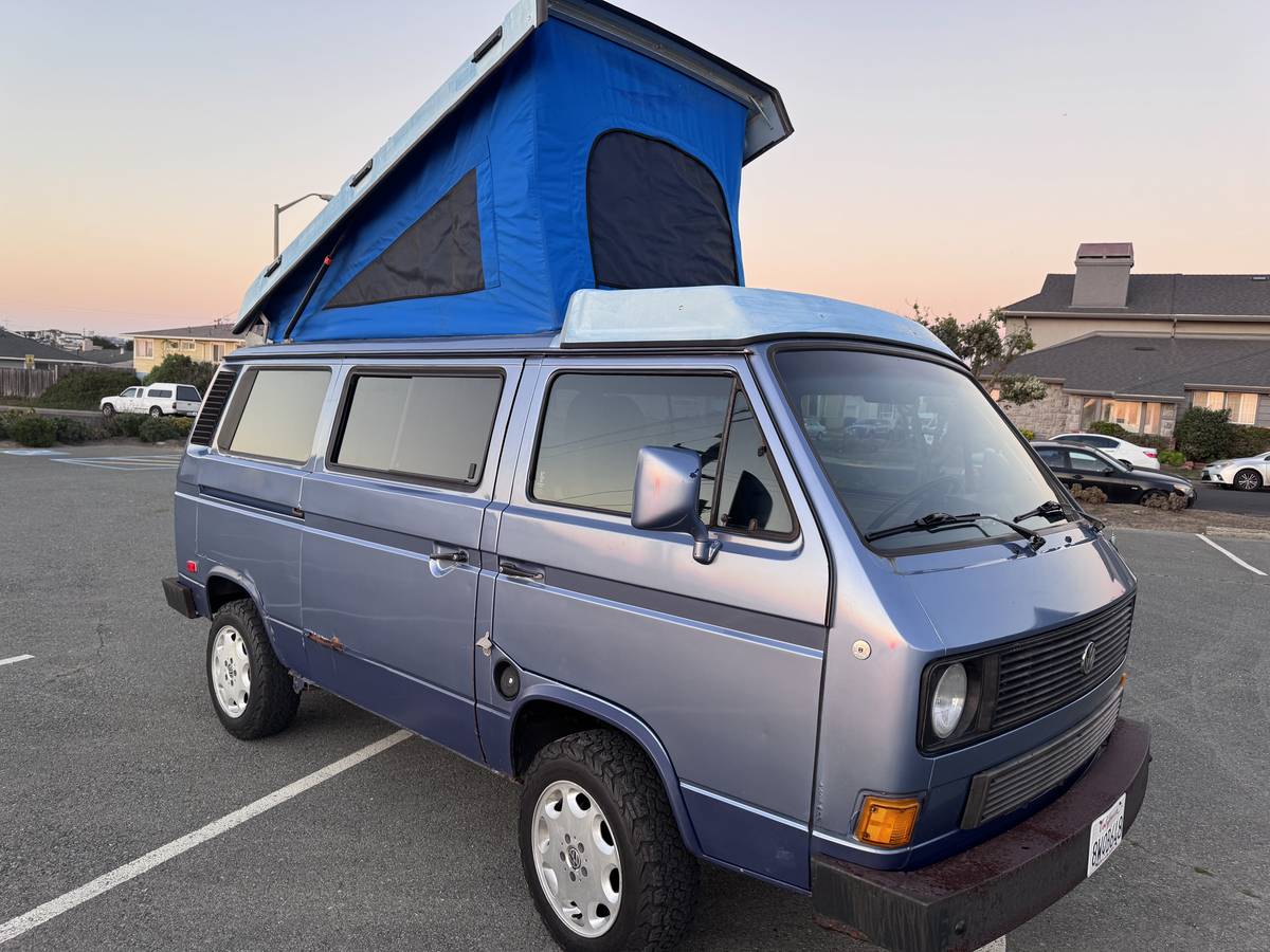 Volkswagen-vanagon-westfalia-1989-blue-1