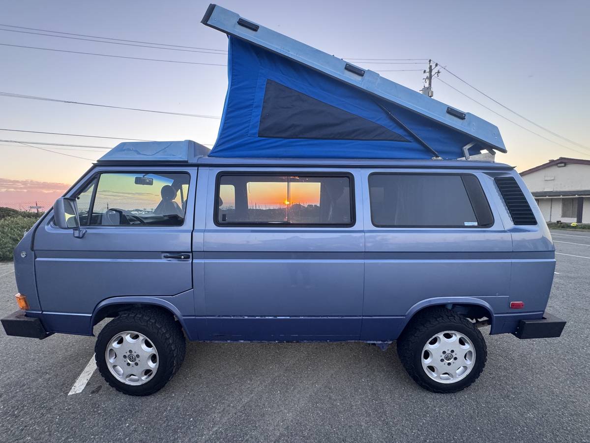 Volkswagen-vanagon-westfalia-1989-blue-2