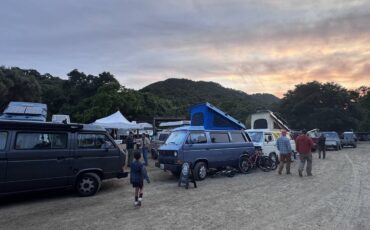 Volkswagen-vanagon-westfalia-1989-blue-23