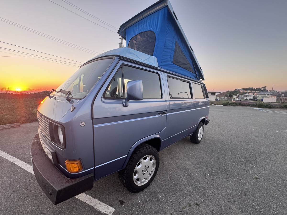 Volkswagen-vanagon-westfalia-1989-blue-3