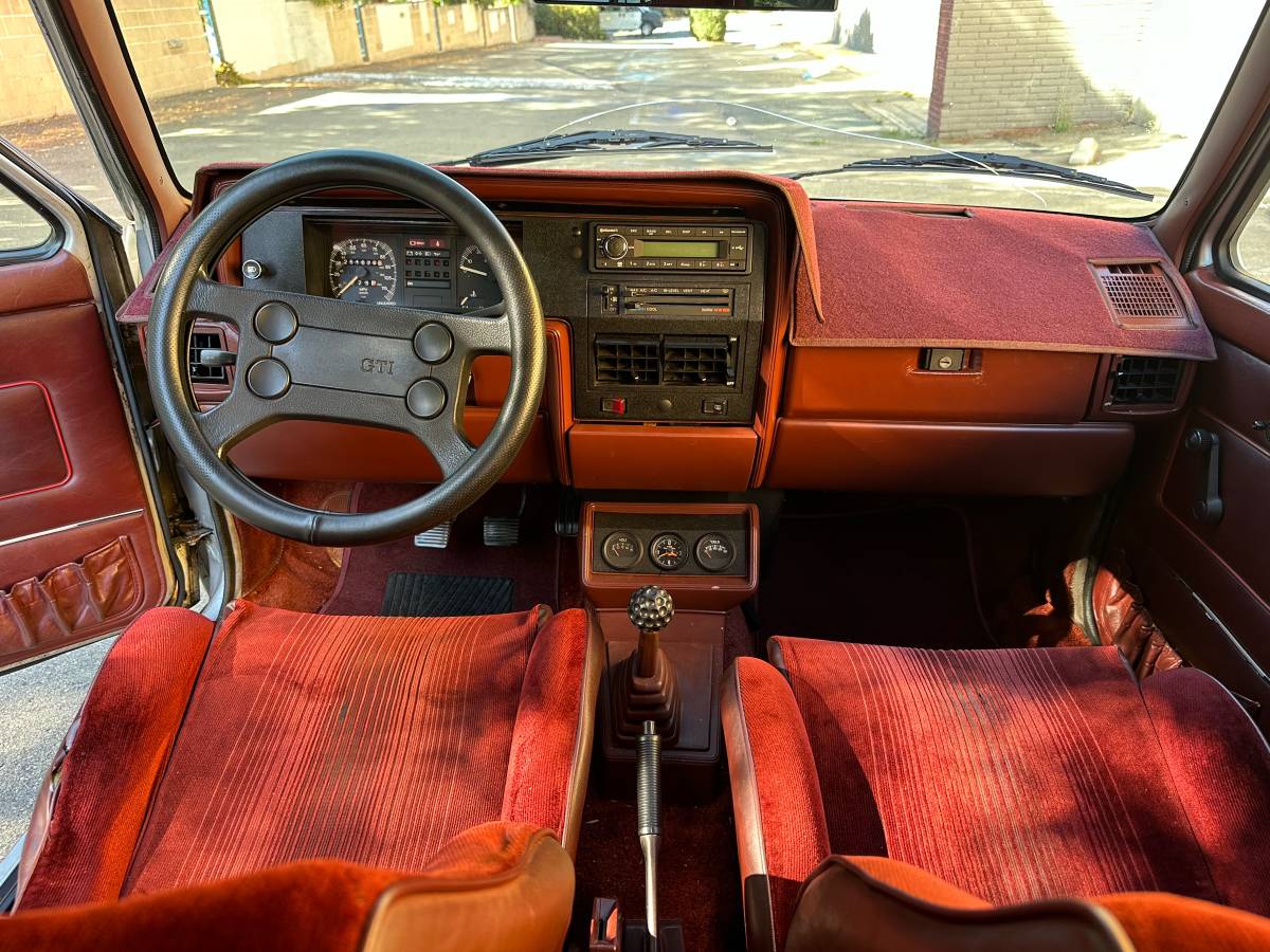 Volkswagen-vw-rabbit-golf-gti-1984-grey-14
