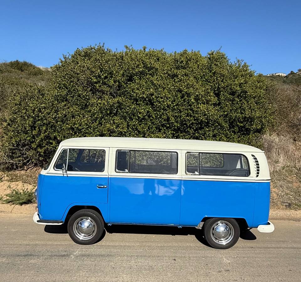 Volkswagon-1968-blue