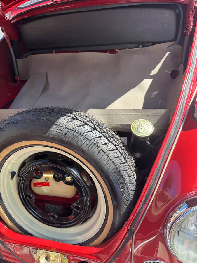 Volkswagon-beetle-1966-red-3