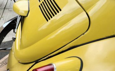 Volkswagon-super-beetle-1972-yellow-14
