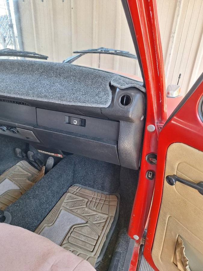 Volkswagon-super-beetle-1974-red-1