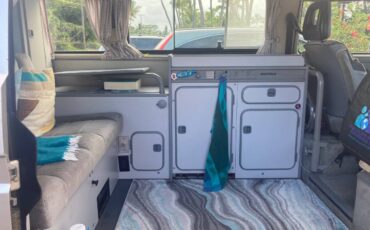 Voltswagon-vanagon-1991-silver-2