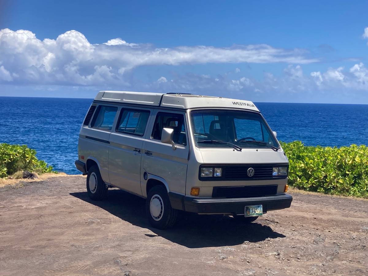 Voltswagon-vanagon-1991-silver