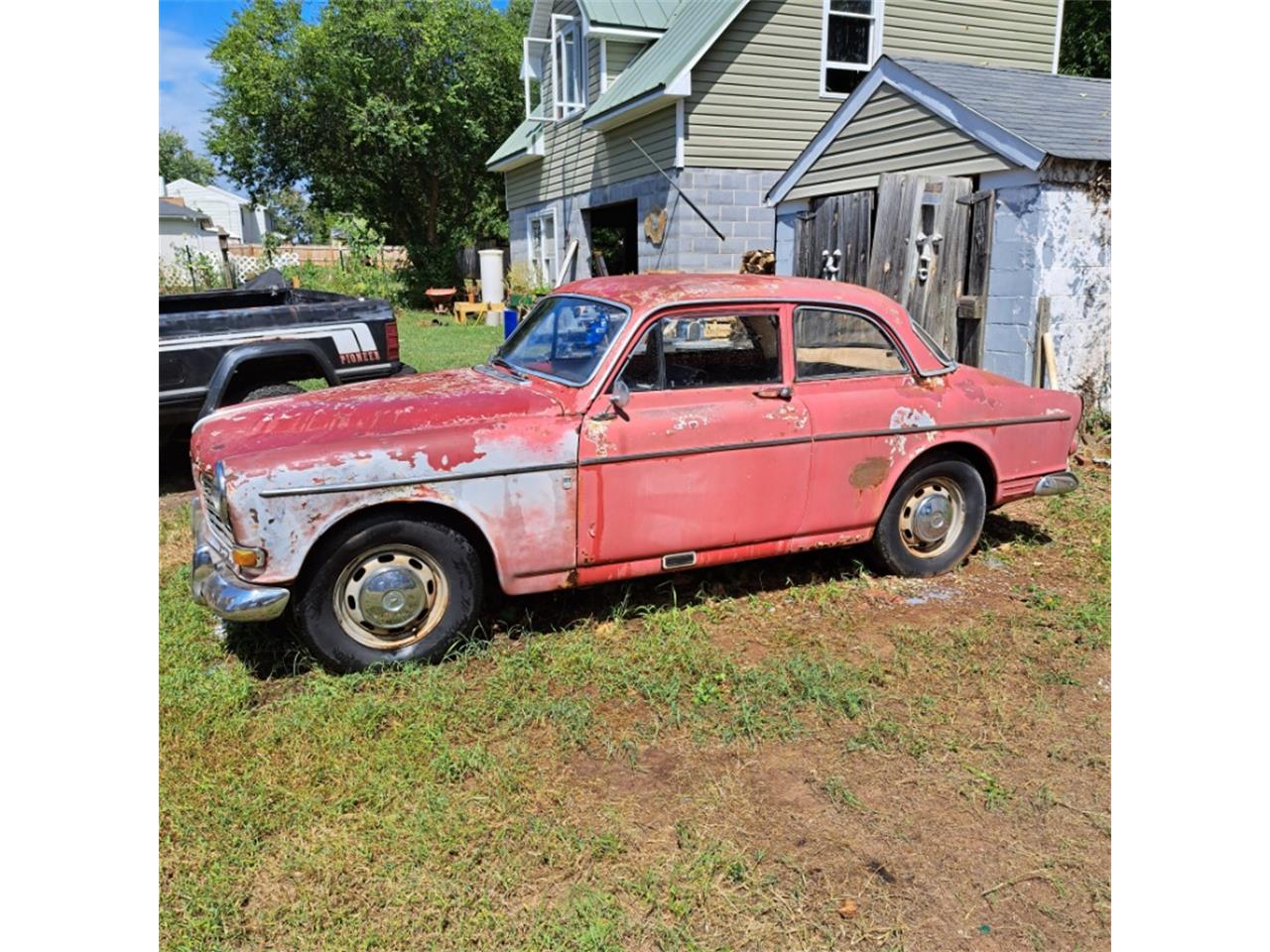 Volvo-122s-1965-Red-Black