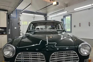 Volvo-122s-1968-Green-1