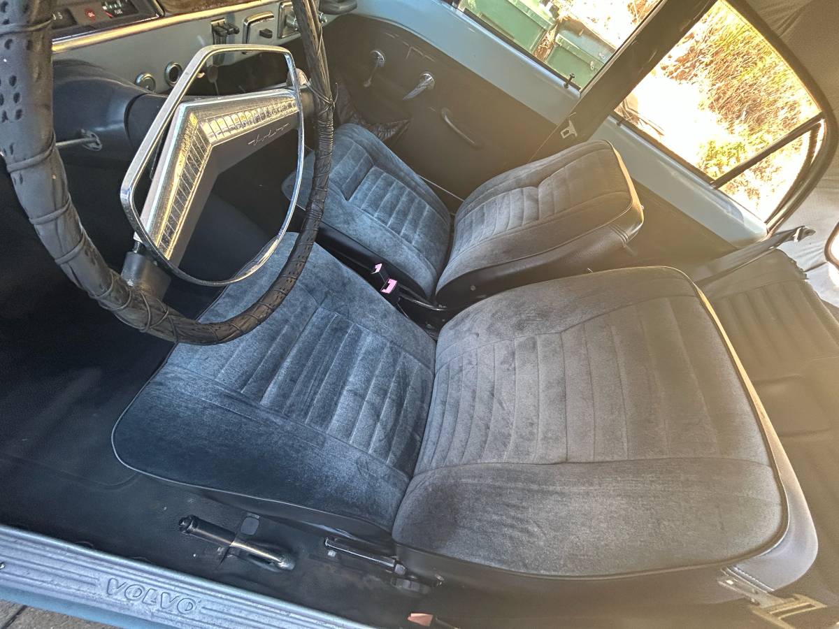 Volvo-122s-amazon-1966-blue-12