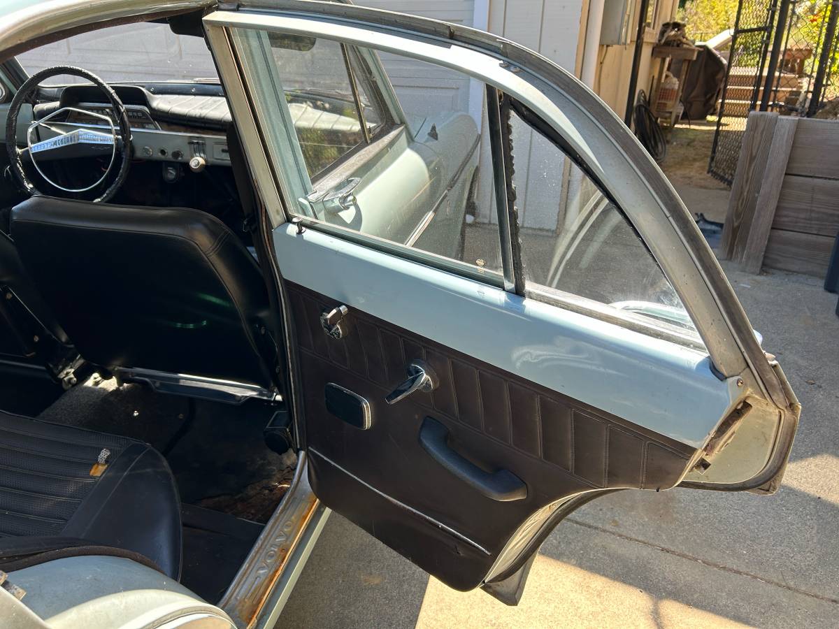 Volvo-122s-amazon-1966-blue-15
