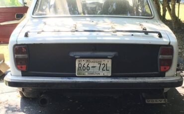 Volvo-142s-1969-white-1