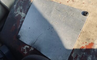 Volvo-1800-1962-Pearl-White-Red-10