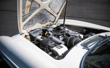 Volvo-1800es-1973-California-White-Blue-10