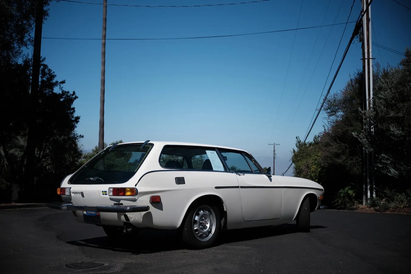 Volvo-1800es-1973-California-White-Blue-4